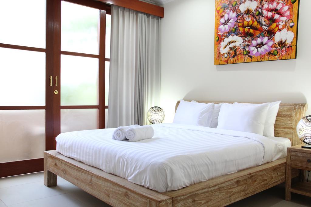 Villa Ngetis ซานูร์ ภายนอก รูปภาพ